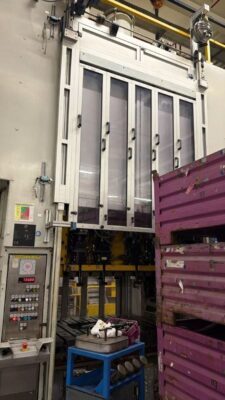 プレス機 Muller Weingarten HU 2-250 - 250 トン (写真 1)