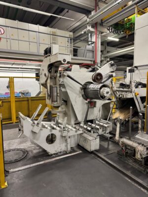 プレス機 Muller Weingarten HU 2-315 - 315 トン (写真 3)