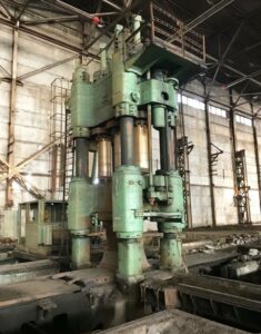 自由鍛造プレス Dnepropress PA1343 - 2000 トン (写真 1)