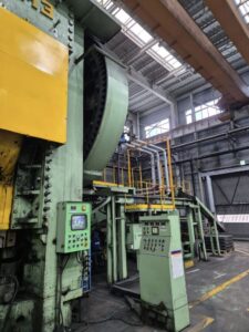 熱間鍛造プレス Kramatorsk NKMZ 4000 - 4000 トン (写真 4)