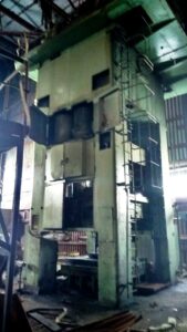 トリミングプレス TMP Voronezh KA9544 - 2500 トン (写真 1)