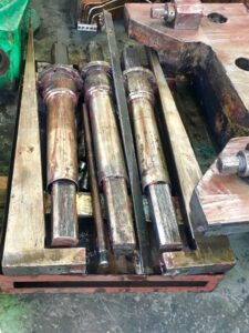 熱間鍛造プレス Eumuco SP 400 - 4000 トン (写真 19)