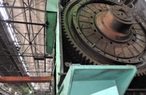 熱間鍛造プレス Smeral LZK 4000 S - 4000 トン (写真 2)