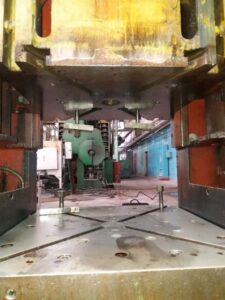 トリミングプレス Zdas LU 250/800 - 250 トン (写真 8)