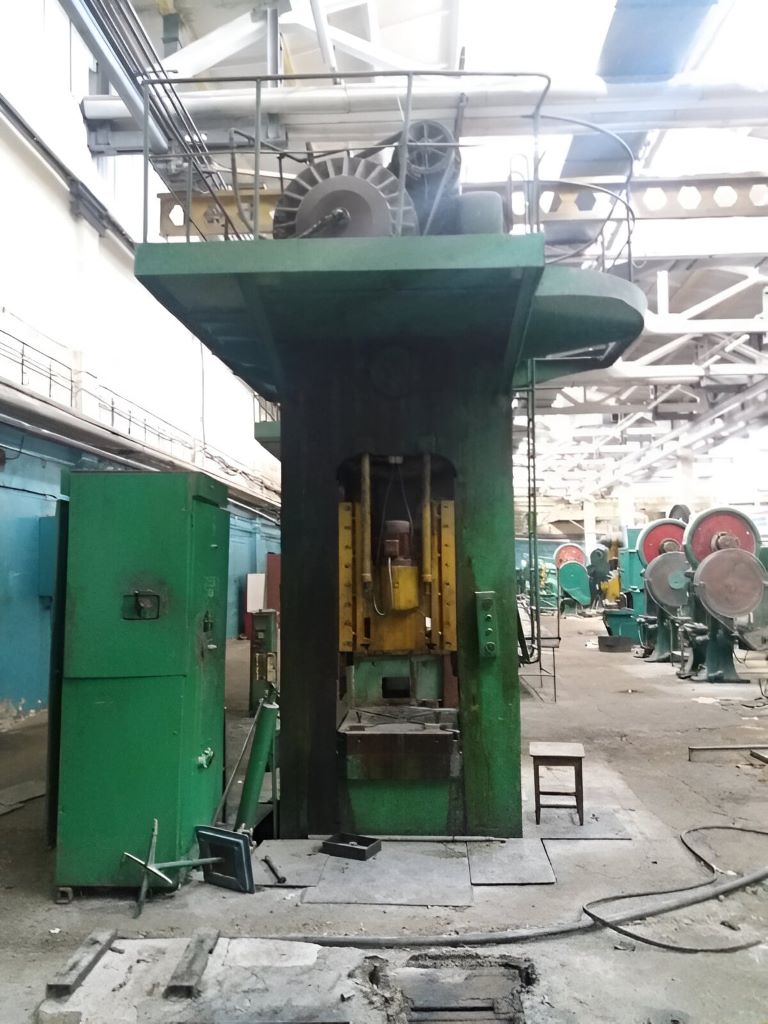 トリミングプレス Zdas LU 250/800 - 250 トン