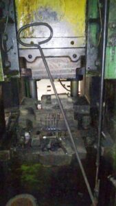 熱間鍛造プレス TMP Voronezh K04.019.840 - 1000 トン (写真 1)