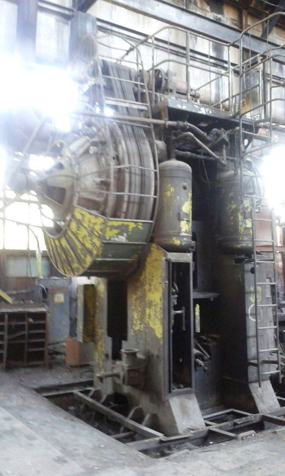 熱間鍛造プレス TMP Voronezh K04.019.840 - 1000 トン