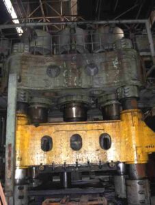 自由鍛造プレス Dnepropress P3847 - 5000 トン (写真 3)