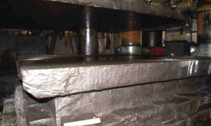 自由鍛造プレス Dnepropress P3847 - 5000 トン (写真 9)