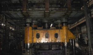 自由鍛造プレス Dnepropress P3847 - 5000 トン (写真 17)