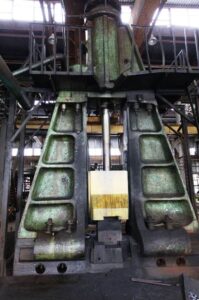 鍛造ハンマー Kalinin MA2147 - 5 トン (写真 6)