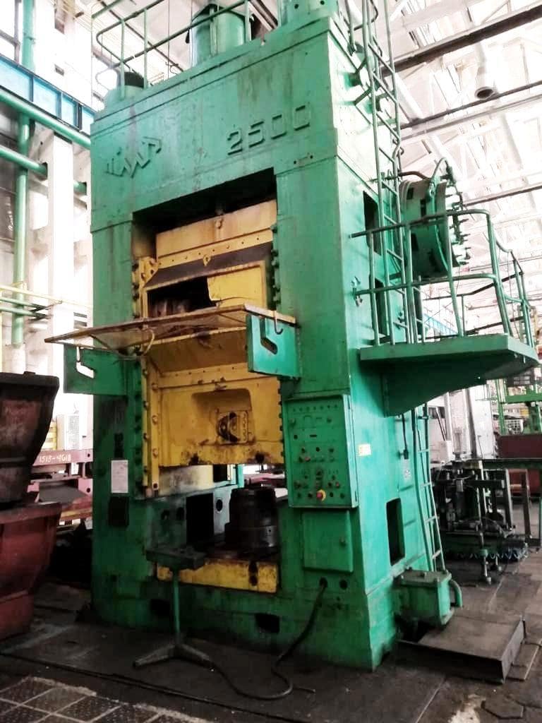 ナックルジョイントプレス TMP Voronezh K504.003.844 - 2500 トン