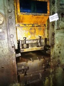 ナックルジョイントプレス Barnaul K8336 - 400 トン (写真 1)
