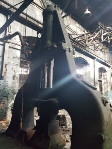 自由鍛造ハンマー Kalinin M1343 - 2 トン (写真 3)