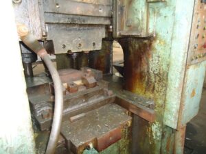 熱間鍛造プレス TMP Voronezh KB8040 - 1000 トン (写真 4)