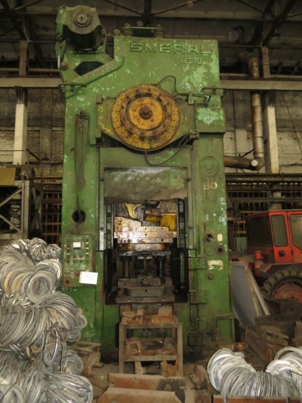 熱間鍛造プレス Smeral LZK 1600 - 1600 トン