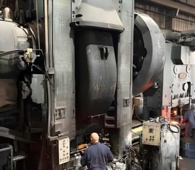 熱間鍛造プレス Massey 2800 - 2800 トン (写真 3)