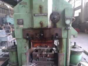 ナックルジョイントプレス Grabener GK 360 - 360 トン (写真 4)