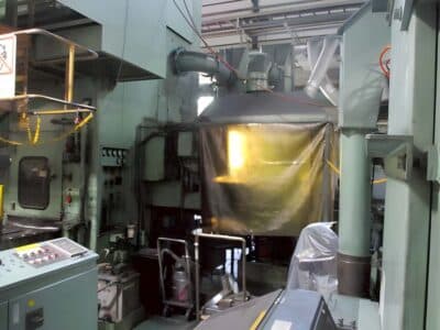 冷間鍛造プレス Komatsu L1C630L - 630 トン (写真 2)