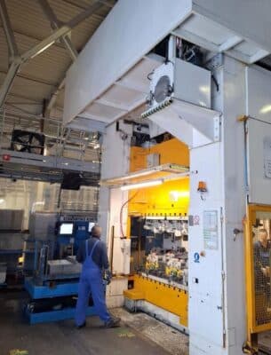 プレス機 Arisa S2-630.LD - 630 トン (写真 4)