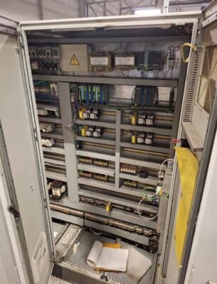 プレス機 Arisa S2-630.LD - 630 トン (写真 2)