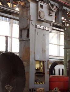 プレス機 TMP Voronezh KA2035 - 315 トン ID: S89161
