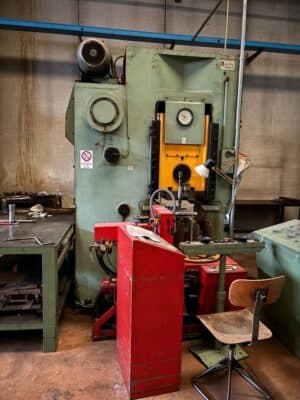 ナックルジョイントプレス Barnaul KB8336 - 400 トン (写真 2)