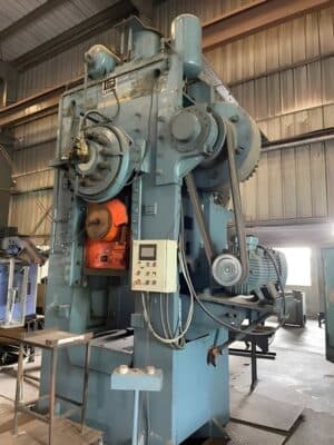 熱間鍛造プレス Smeral LZK 1000 - 1000 トン (写真 4)