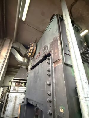 機械プレス Ravne KES 630 - 630 トン (写真 4)