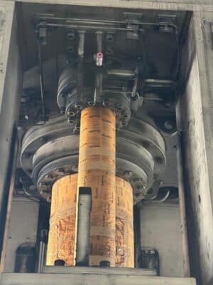 自由鍛造プレス Kawasaki 2000 MT - 2000 トン (写真 9)