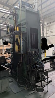 熱間鍛造プレス Mecolpress SEO 35 - 350 トン (写真 1)