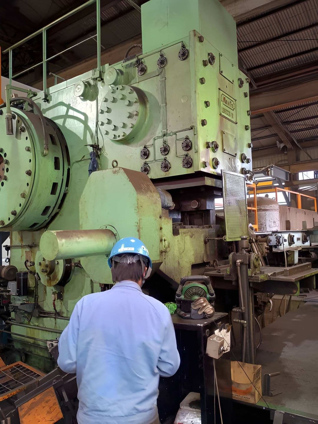 ビレットシャー Manyo LBS1000 - 1000 トン