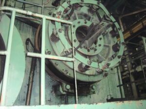 熱間鍛造プレス TMP Voronezh AKKB8046 - 4000 トン (写真 1)