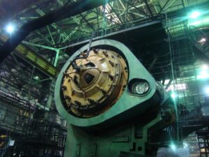 熱間鍛造プレス TMP Voronezh AKKB8046 - 4000 トン (写真 4)
