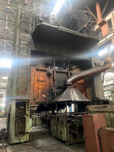 プレス機 TMP Voronezh K3546 - 4000 トン (写真 1)