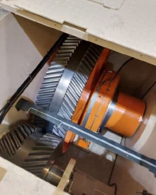 板金プレス Fagor TSE2-1000-4000-1600 - 1000 トン (写真 1)