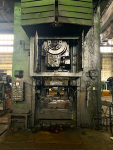 熱間鍛造プレス Smeral LZK 4000 A - 4000 トン (写真 1)