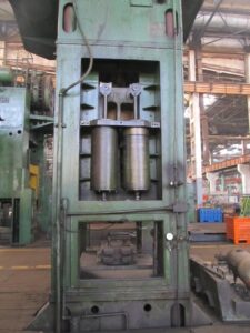 トリミングプレス TMP Voronezh K2540 - 1000 トン (写真 10)