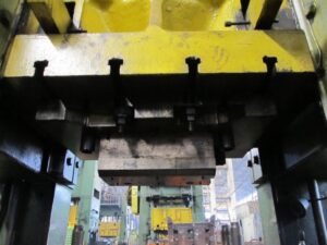 トリミングプレス TMP Voronezh K2540 - 1000 トン (写真 17)