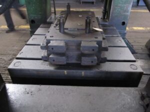 トリミングプレス TMP Voronezh K2540 - 1000 トン (写真 26)