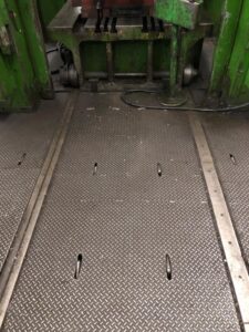 トリミングプレス TMP Voronezh KB2542 - 1600 トン (写真 3)