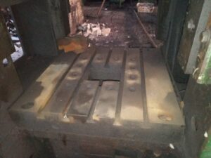 トリミングプレス TMP Voronezh KA9536 - 400 トン (写真 1)