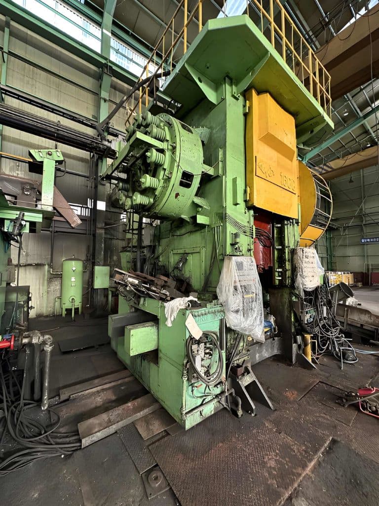 熱間鍛造プレス TMP Voronezh KG8042 - 1600 トン
