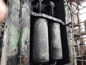 トリミングプレス TMP Voronezh K9540 - 1000 トン (写真 3)