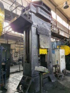 ねじプレス Chimkent F1736 - 400 トン (写真 4)