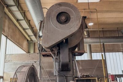 ねじプレス Berrenberg RSPe 230/300 - 300 トン (写真 1)