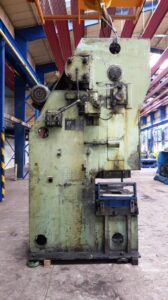 C型プレス Barnaul K2232 - 160 トン (写真 2)