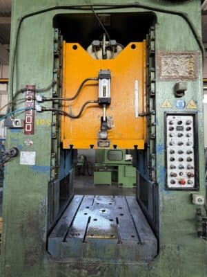 熱間鍛造プレス Rovetta FO300 - 300 トン (写真 2)