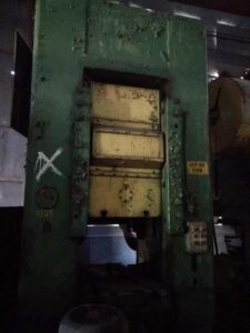 ナックルジョイントプレス Barnaul K8340 - 1000 トン (写真 4)