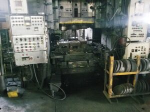 熱間鍛造プレス TMP Voronezh KB8546 - 4000 トン (写真 4)